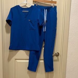 Figs one pocket top & HW Yola